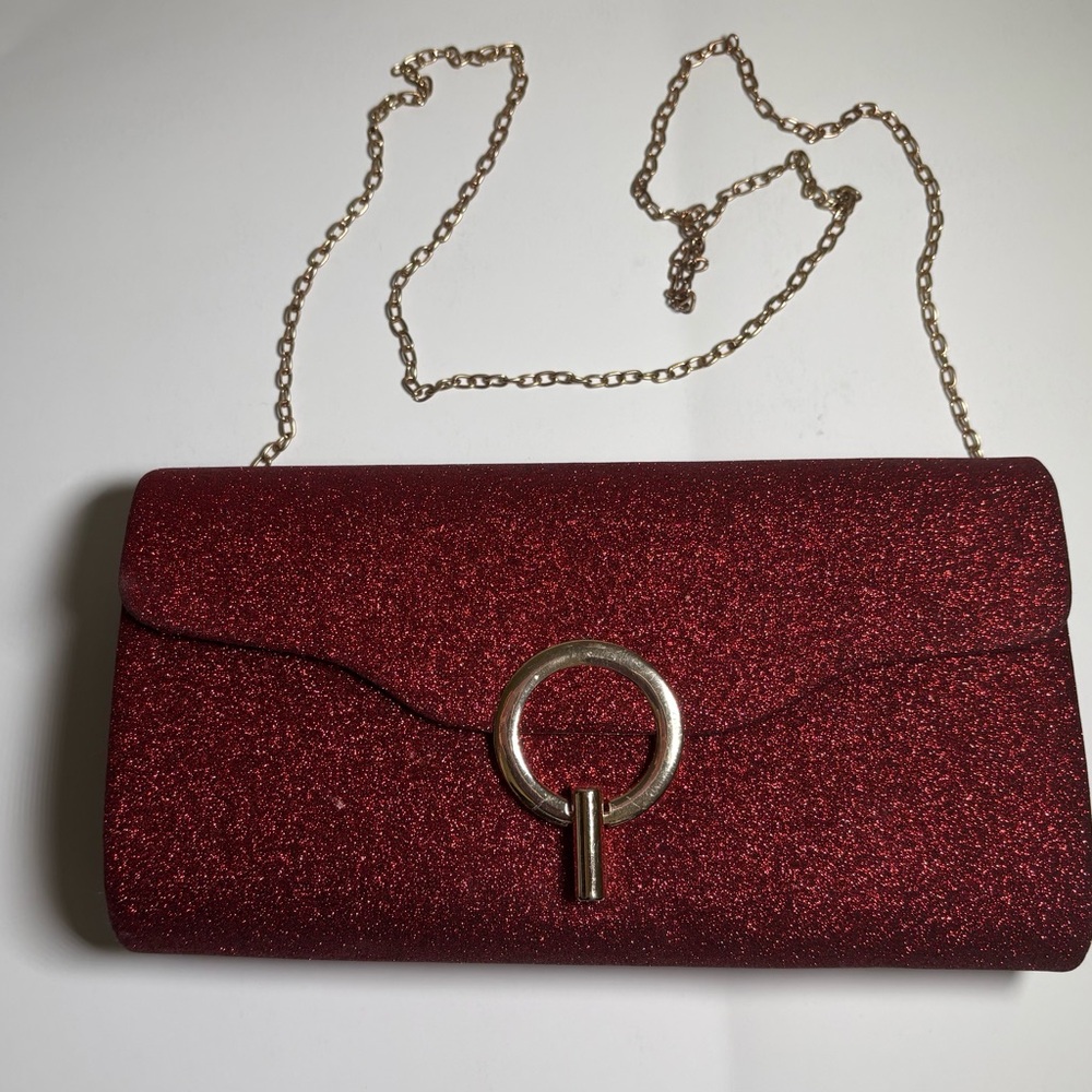 Elegant Red Glitter Clutch with Gold Chain